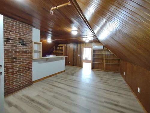 302-109 Pleasant St, Claremont, NH, 03743-2631 | Card Image