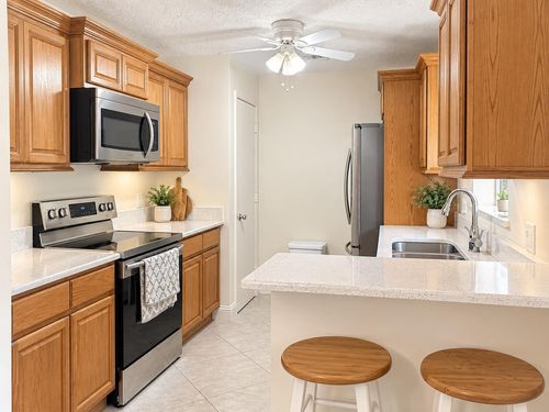 201-8 Lake Vista Trl, Port St Lucie, FL, 34952-6395 | Card Image