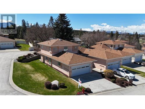 22-617 27th Ave S, Cranbrook, BC, V1C6L1 | Card Image