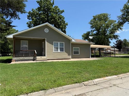 1600 N 10th St, Independence, KS, 67301-2148 | Card Image
