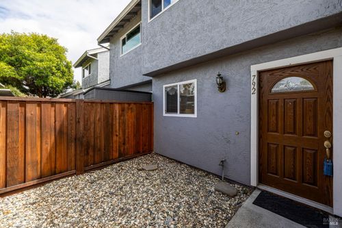 792 Racquet Club Circle, Rohnert Park, CA, 94928 | Card Image
