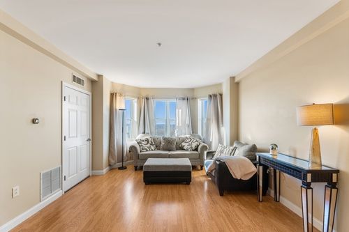 unit-709-1 Cityview Ln, Quincy, MA, 02169-4678 | Card Image