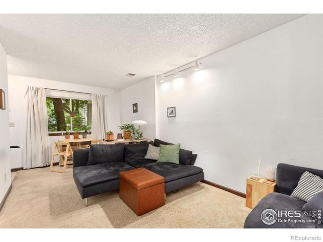 Unit 10 Living Room | Image 18