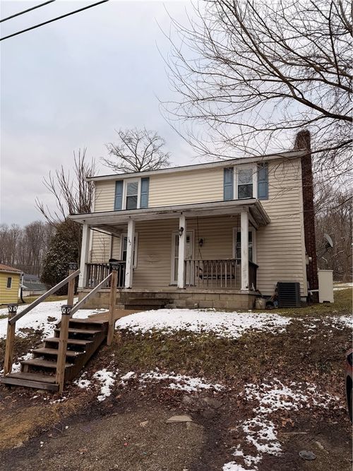 142 Community Park Rd, Freeport, PA, 16229-1772 | Card Image