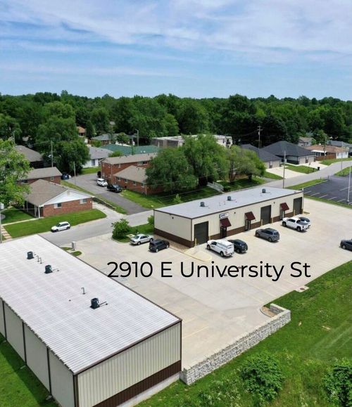 2910 E University St, Springfield, MO, 65804-2031 | Card Image