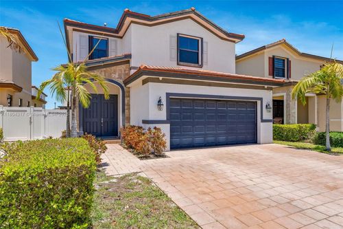 3531 W 104th Ter, Hialeah, FL, 33018-1246 | Card Image