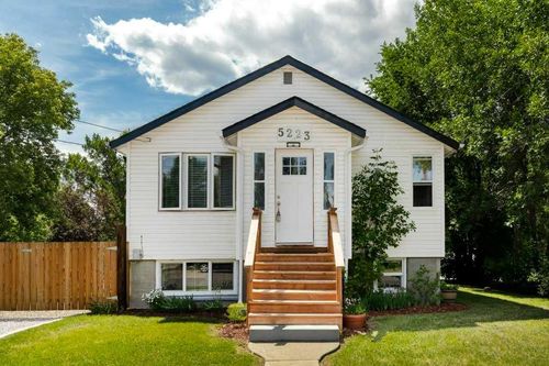 5223 3 St W, Claresholm, AB, T0L0T0 | Card Image