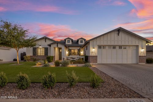 4119 E Pinchot Ave, Phoenix, AZ, 85018-7115 | Card Image