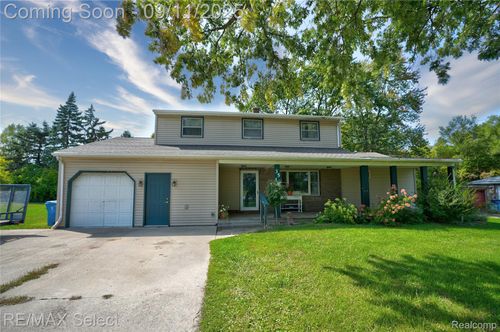 3514 Morrish Rd, Swartz Creek, MI, 48473-9756 | Card Image