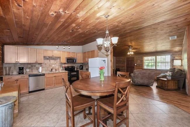 47350 Bermont Rd, House other with 2 bedrooms, 2 bathrooms and null parking in PUNTA GORDA FL | Image 5