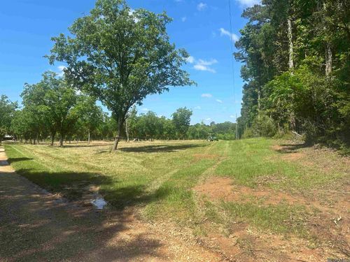 2725 Holly Ridge Rd, Jackson, LA, 70748-3210 | Card Image