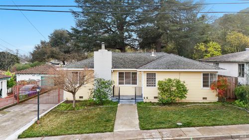 1 Griggs Ln, Napa, CA, 94558 | Card Image