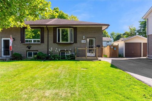 110 Graystone Cres, Welland, ON, L3C6G7 | Card Image