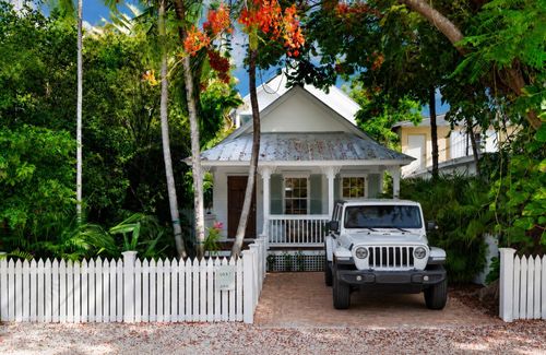 1033 Catherine St, Key West, FL, 33040-3344 | Card Image