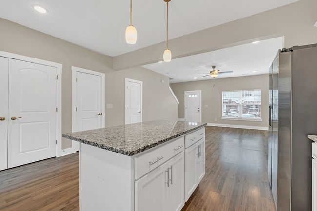 Perfect space for both coffee mornings + dinner parties | Image 13