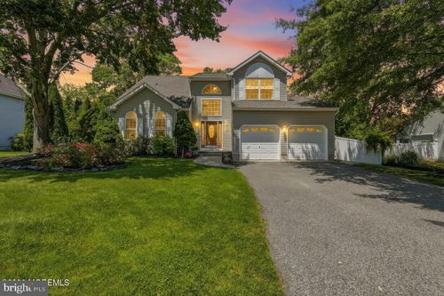 202 Veronica Ct, LANOKA HARBOR, NJ, 08734-1728 | Card Image