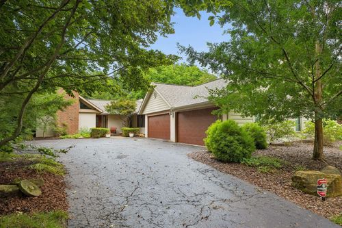 2756 Lear Rd, Upper Arlington, OH, 43220-4547 | Card Image