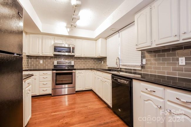 9325 Raintree Ln, House other with 4 bedrooms, 3 bathrooms and null parking in Charlotte NC | Image 5
