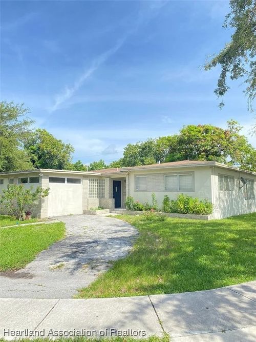 50 Ne 132nd Ter, North Miami, FL, 33161-4565 | Card Image