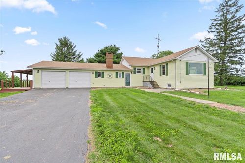 240 Mine Ave, Girard, IL, 62640-6705 | Card Image