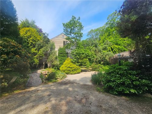 66 Shadbush Rd, South Kingstown, RI, 02879-1207 | Card Image