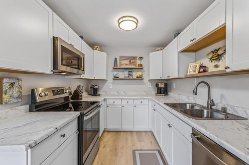 159-300 Glenwood Cir, Monterey, CA, 93940 | Card Image