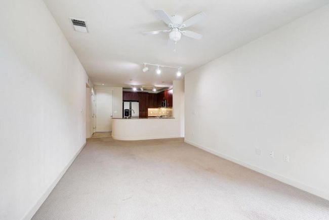 APT-420 - 5501 De Marcus Blvd, Condo with 3 bedrooms, 2 bathrooms and 2 parking in Dublin CA | Image 4