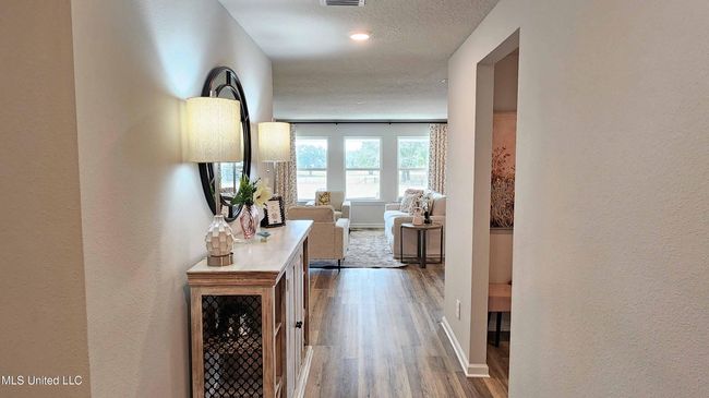 Foyer | Image 11