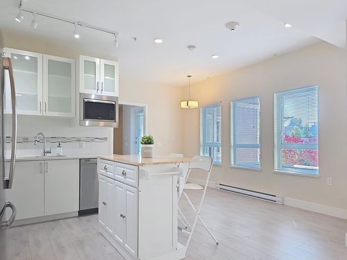 4882 Slocan St, Vancouver, BC, V5R2A3 | Card Image