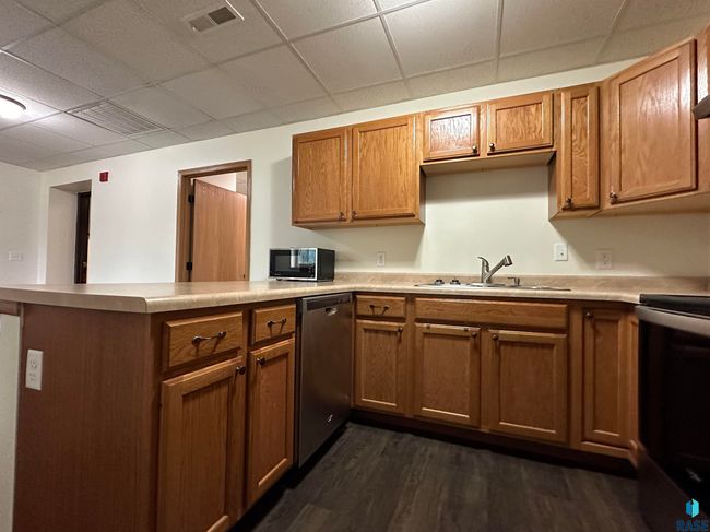 APT-220 - 109 E Luverne St, Condo with 1 bedrooms, 1 bathrooms and null parking in Luverne MN | Image 7
