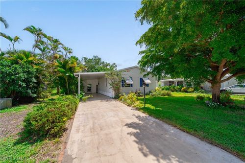 433 Riviera Blvd W, NAPLES, FL, 34112-9106 | Card Image