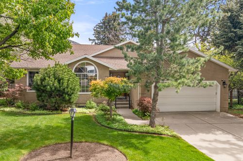 11831 S Hidden Valley Club Dr, Sandy, UT, 84092-5832 | Card Image