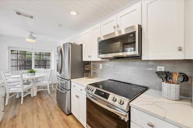 APT-1031 - 23465 Harborview Rd, Condo with 2 bedrooms, 2 bathrooms and null parking in PUNTA GORDA FL | Image 17