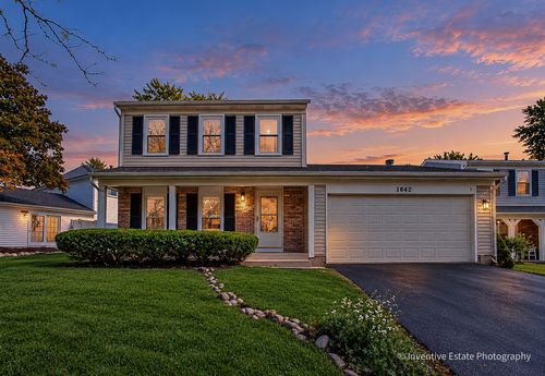 1642 Trafalgar Ln, Aurora, IL, 60504-6048 | Card Image