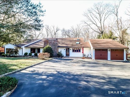 106 E Hunting Ridge Rd, Stamford, CT, 06903-2316 | Card Image