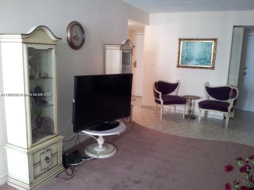 apt-706-250 174th St, Sunny Isles Beach, FL, 33160-5381 | Card Image