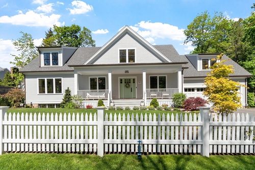 180 Laurel Street, Concord, MA, 01742 | Card Image
