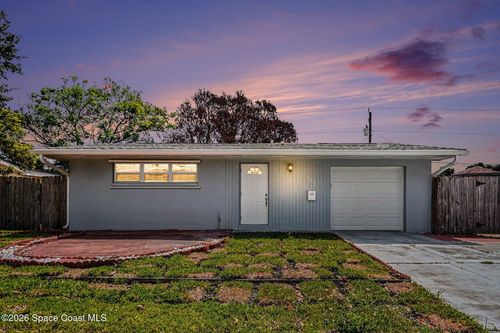 587 Teak Dr, Melbourne, FL, 32935-6306 | Card Image