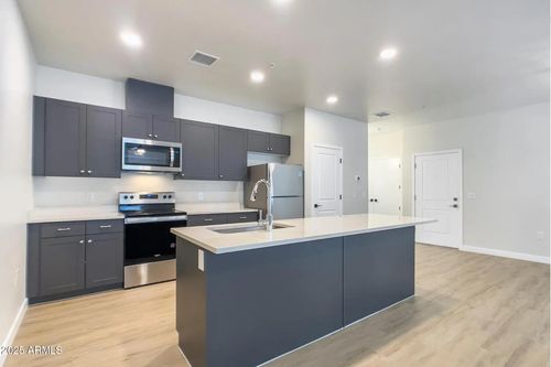104-17444 N 32nd St, Phoenix, AZ, 85032-2198 | Card Image