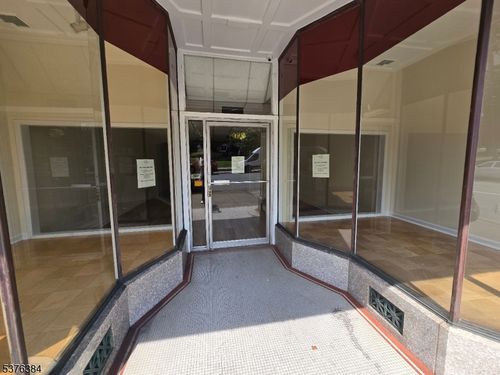 65 Spring St, Newton, NJ, 07860-2096 | Card Image