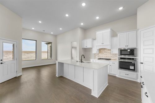 140 Lila Lake Dr, Waxahachie, TX, 75165-7642 | Card Image