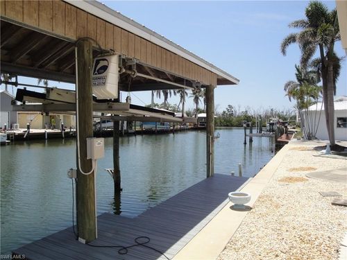 3891 Cruz Dr, St. James City, FL, 33956-2276 | Card Image