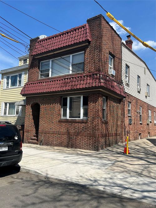 1825 123rd St, College Point, NY, 11356-2229 | Card Image