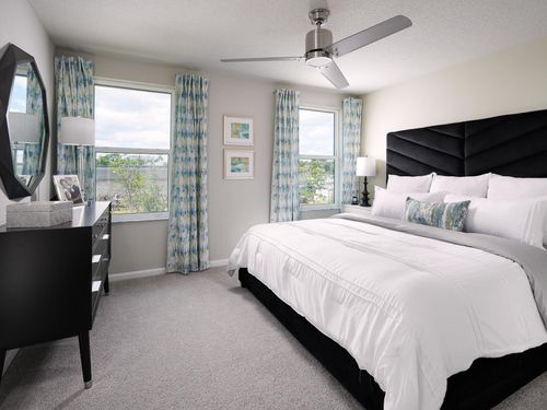 561 Salisbury Cir, Fort Pierce, FL, 34982-3970 | Card Image