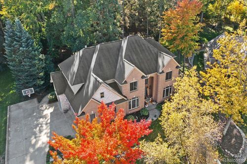 1665 Gleneagles, Highland, MI, 48357-4785 | Card Image