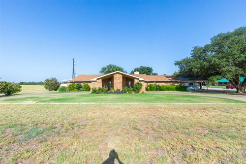 800 S Avenue F, Knox City, TX, 79529-2104 | Card Image