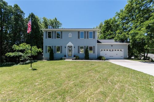 390 Southeast Ave, Tallmadge, OH, 44278-2855 | Card Image