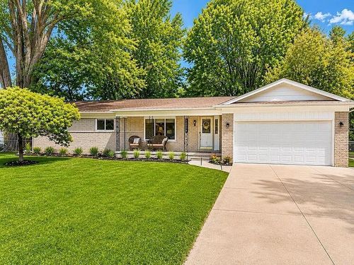 38894 Winkler St, Harrison Twp, MI, 48045-6304 | Card Image