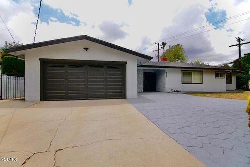 9355 Creemore Dr, Tujunga, CA, 91042-3407 | Card Image