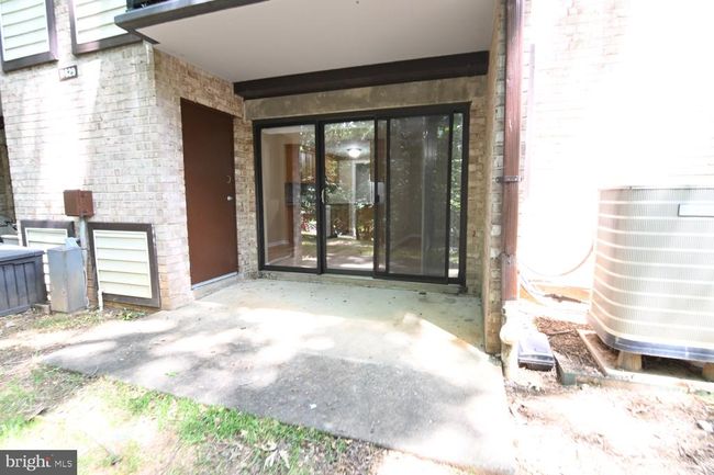 APT-1B - 11629 Stoneview Sq, Condo with 2 bedrooms, 2 bathrooms and null parking in RESTON VA | Image 35